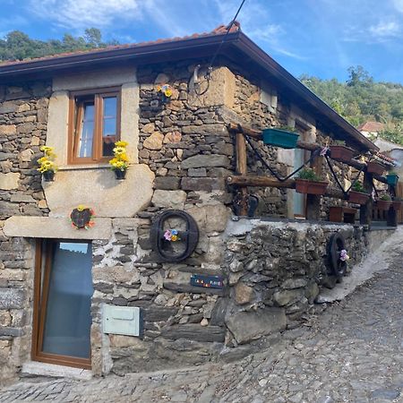 Casa Das Flores Lamego Exterior photo